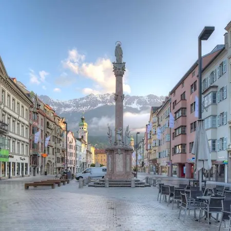 Apartman Huge Central Designer Loft With Tyrolean Touch , 160m2 Innsbruck