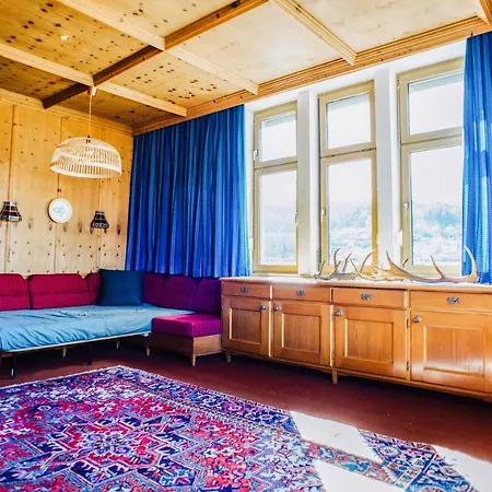 Διαμέρισμα Huge Central Designer Loft With Tyrolean Touch , 160m2 *