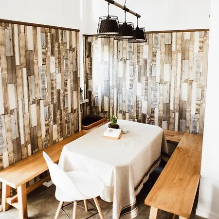 Huge Central Designer Loft With Tyrolean Touch , 160m2 Апартаменты *