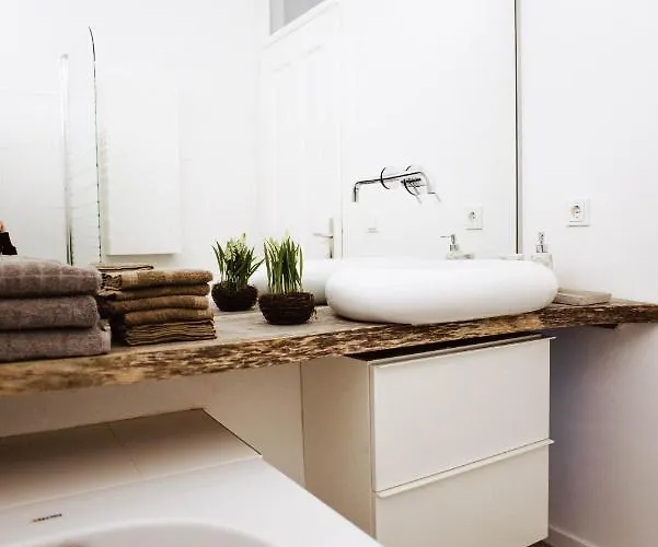 Huge Central Designer Loft With Tyrolean Touch , 160m2 Ίνσμπρουκ