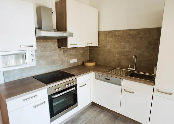 Διαμέρισμα Huge Central Designer Loft With Tyrolean Touch , 160m2