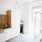 Huge Central Designer Loft With Tyrolean Touch , 160m2 * 인스브루크